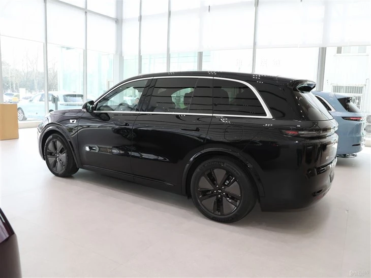 Lixiang L8 4WD SUV