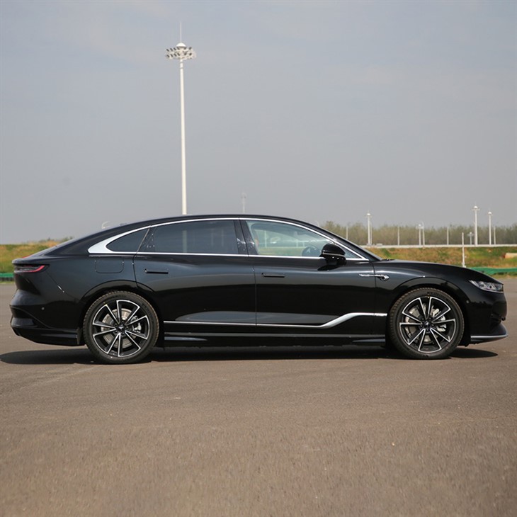 Voyah Passion Sedan EV