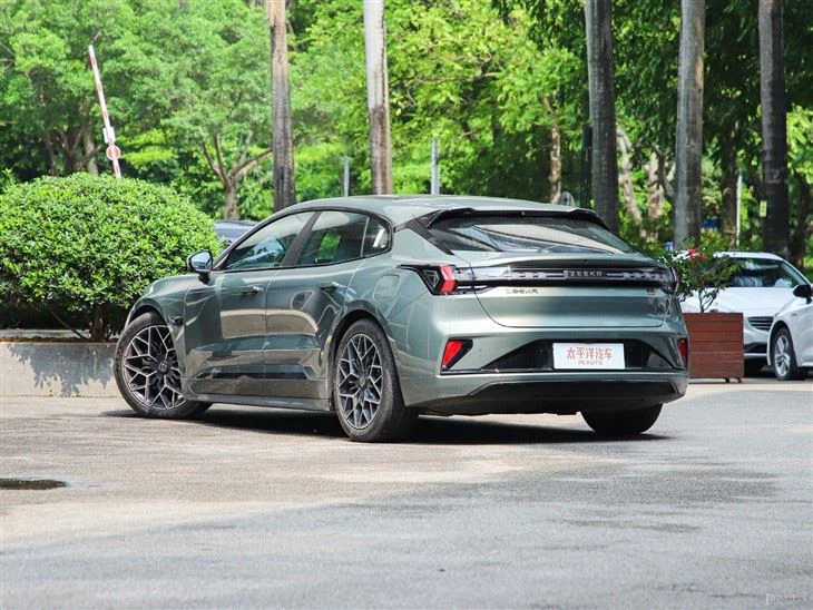 ZEEKR 001 High Performance  All Electric Sedan